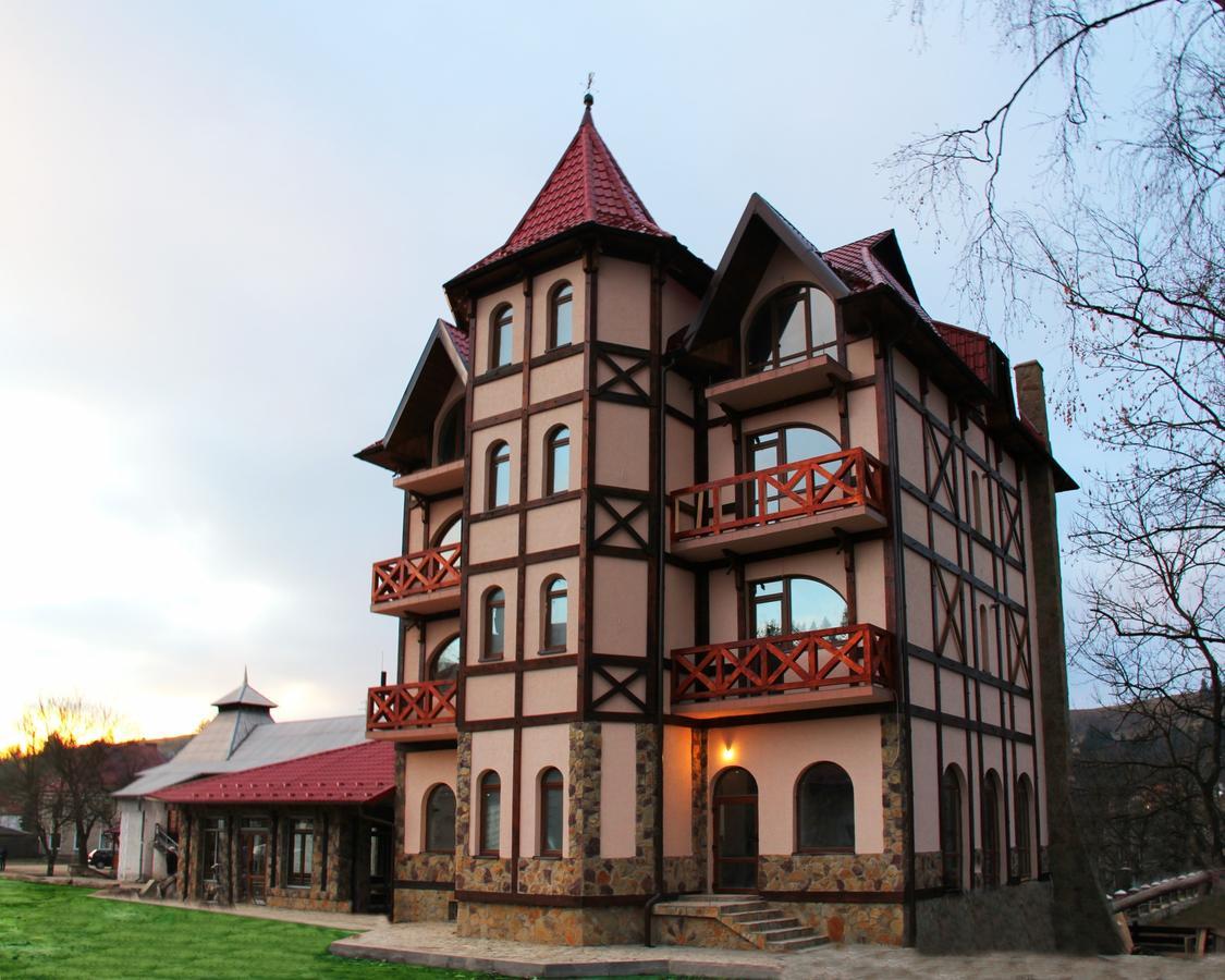 Oksamit Resort ボロフタ エクステリア 写真